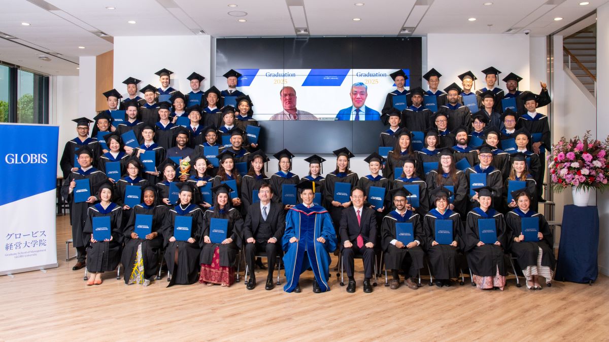 英語MBA卒業式